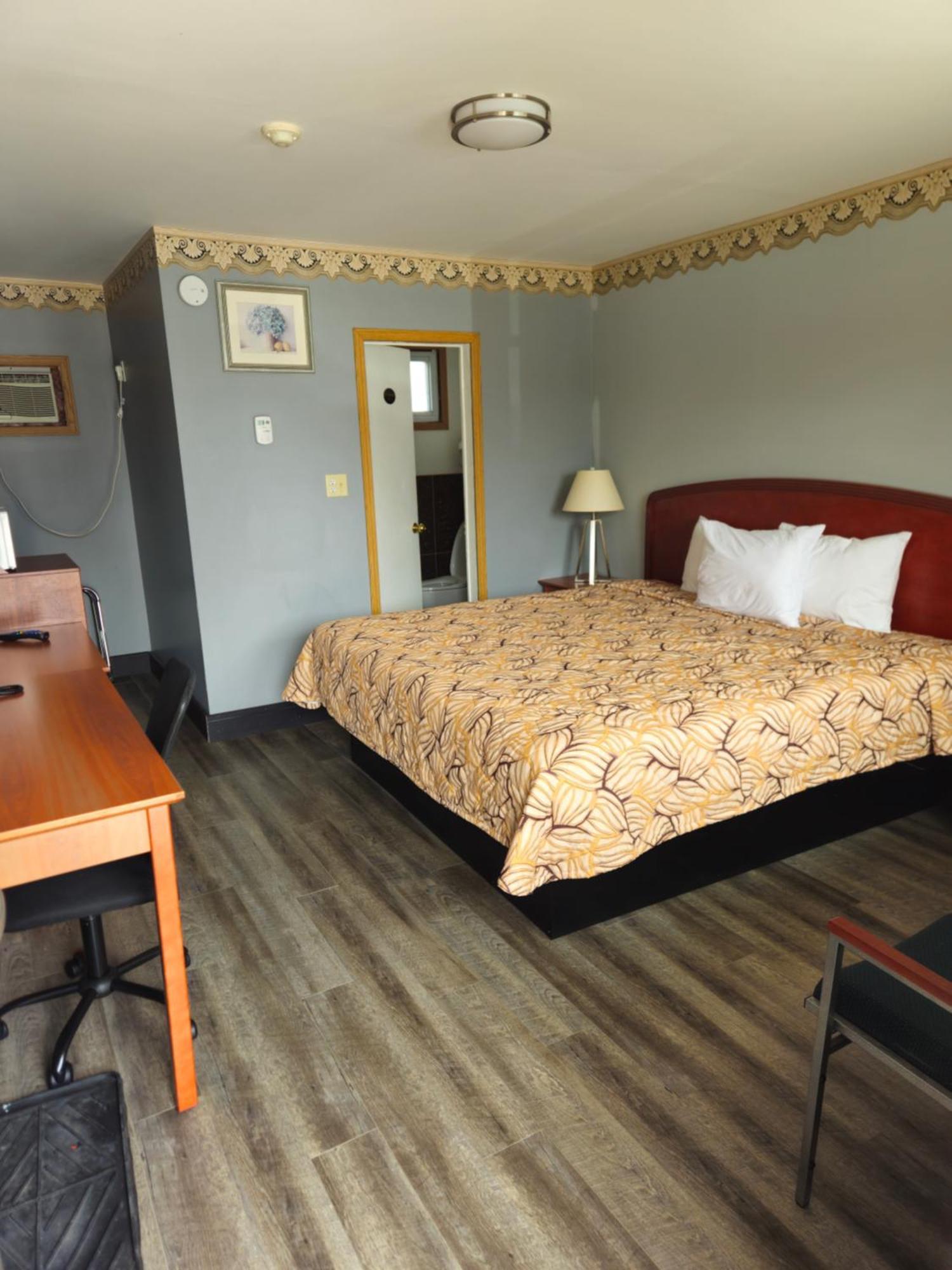 Forest Plaza Motel Mount Forest エクステリア 写真